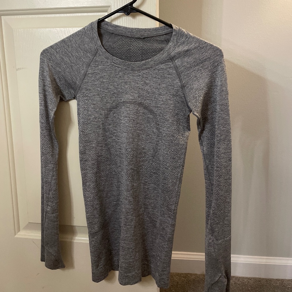 Lululemon Swiftly Tech Long Sleeve 2.0